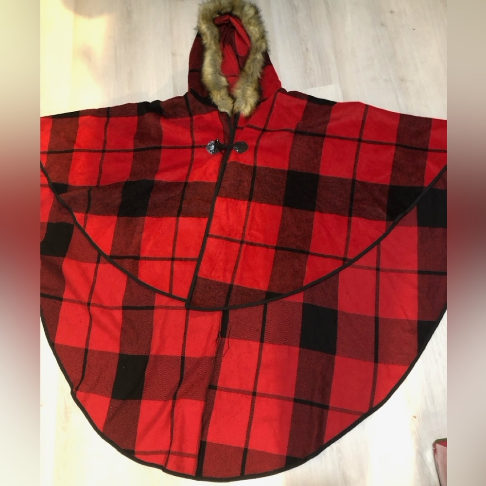 Plaid Hooded Poncho/shaw